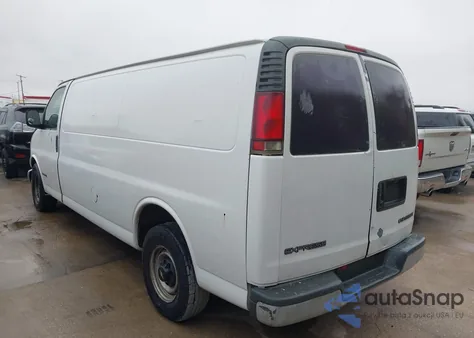 2000 Chevrolet Express from USA, damaged, VIN 1GCHG39R2Y1218111